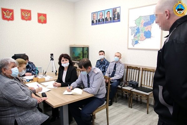 Омбудсмен и общественники Коми посетили колонию в Сыктывкаре