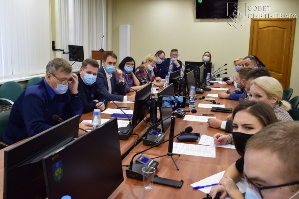 Депутаты Совета Сыктывкара приступили к рассмотрению муниципальных программ

