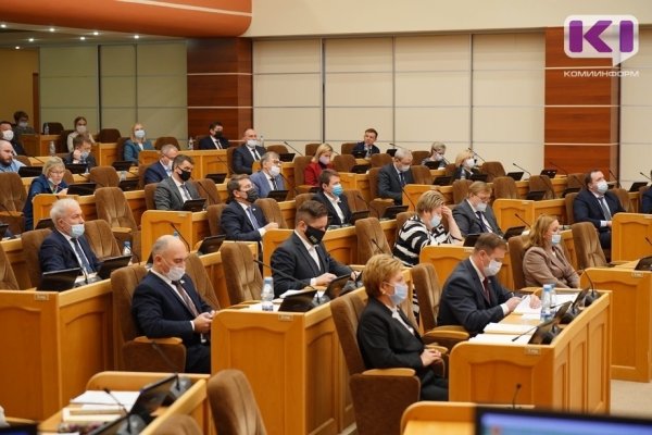 Александр Гайворонский предложил сделать вход на заседания Госсовета Коми по QR-кодам
