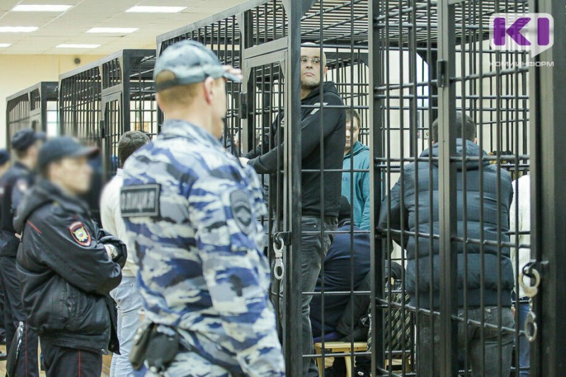 Перед судом предстанут лидер и участники воркутинской банды "Ифы-Козлова" по обвинению в убийстве, совершенном в 2008 году
