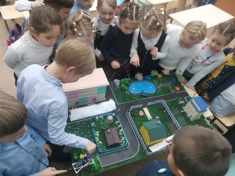 Специалисты "Россети Северо-Запад" рассказали сыктывкарским школьникам о работе энергетиков и правилах электробезопасности