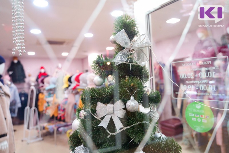 Жительницу Усинска обманули мошенники при продаже новогодних елок