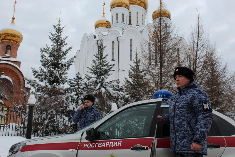 В Инте сотрудники Росгвардии задержали мужчину, угрожавшего администратору гостиницы