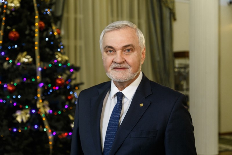 Глава Коми поздравляет жителей республики праздником Рождества Христова