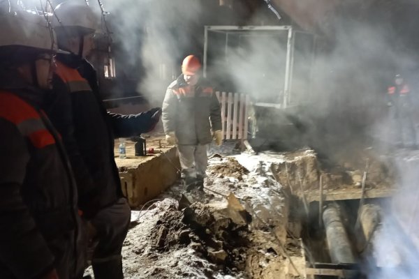 В Сыктывкаре завершены сварочные работы в рамках ремонта теплосети в Орбите