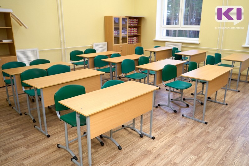 Руководитель эпиднадзора Коми объяснил причины введения дистанционки в школах Сыктывкара
