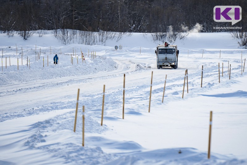 В Коми закрыли зимник в усинские села
