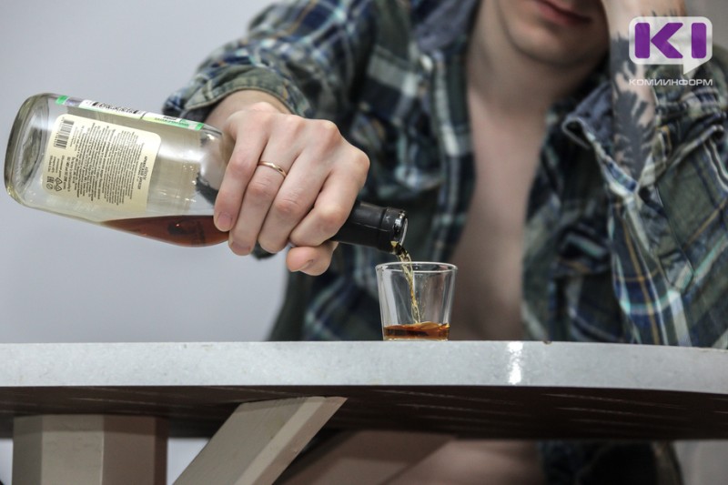 В 2021 году в Коми зарегистрировано 98 случаев летальных исходов от алкогольного отравления 