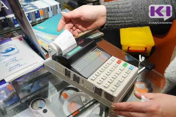 В Сыктывкаре кассир магазина украла 105 тысяч рублей, аннулируя операции по продаже

