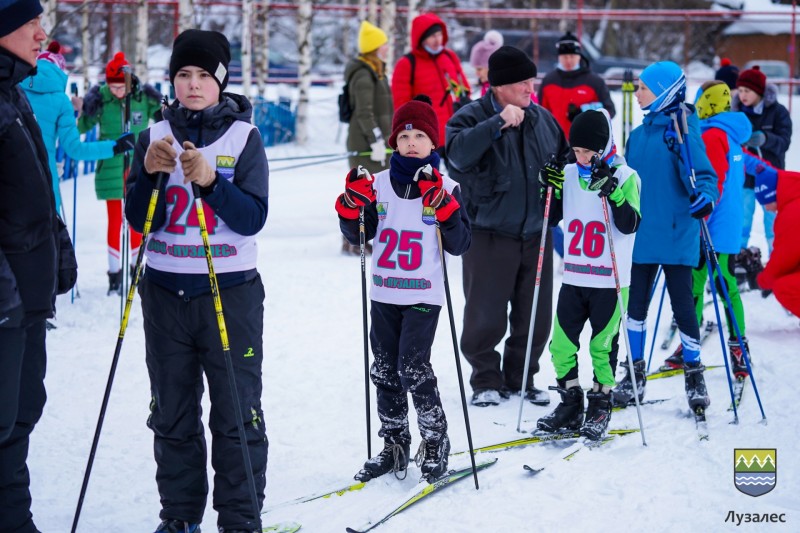 Более 100 участников вышли на старт республиканских лыжных гонок на призы компании "Лузалес"