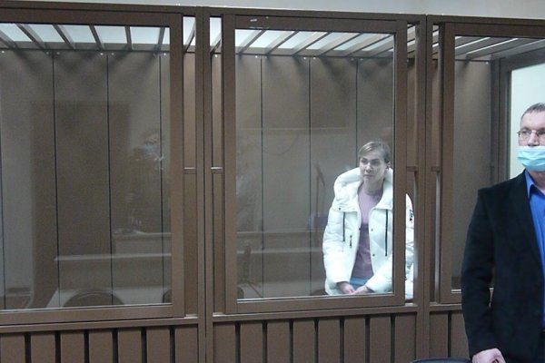 Руководителя МФЦ Коми арестовали в зале суда