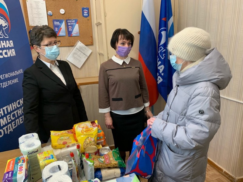 Интинцы поддержали инициативу главы Коми по сбору гуманитарной помощи для жителей ЛНР и ДНР
