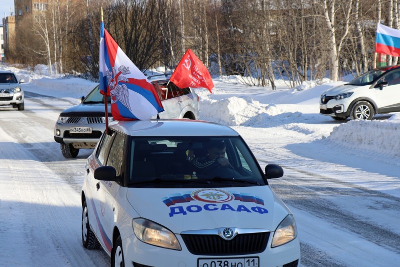 Интинцы автопробегом поддержали российских военнослужащих,  участвующих в спецоперации на Украине
