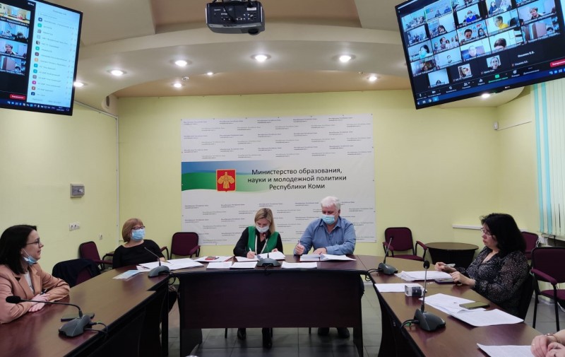 В Коми расширены гарантии педагогических работников при прохождении аттестации

