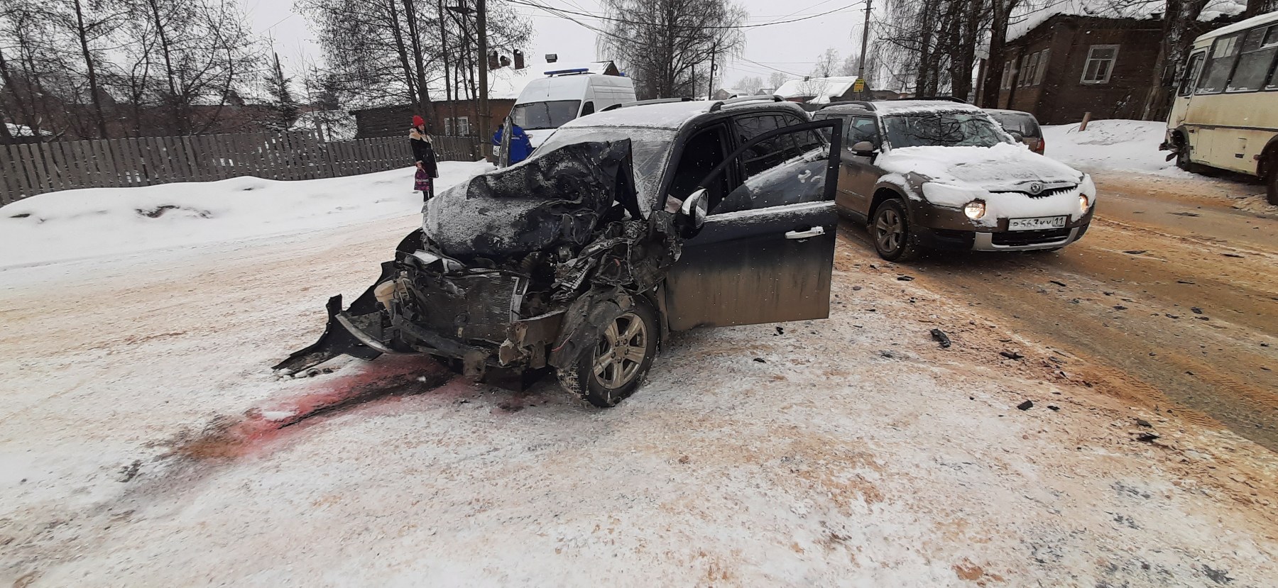 После столкновения Lifan и маршрутного ПАЗа в Сыктывкаре госпитализированы  пять человек | 29.03.2022 | Сыктывкар - БезФормата