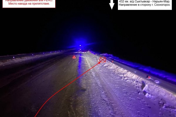 Под Сосногорском на скользкой дороге водитель Renault Logan врезался в ограждение