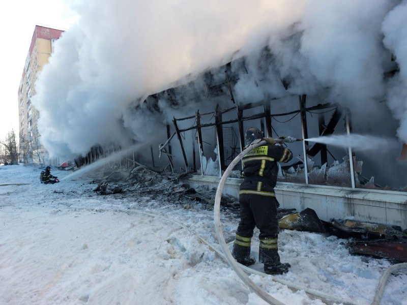 Пожар в усинском торговом центре "Северное Сияние" ликвидирован