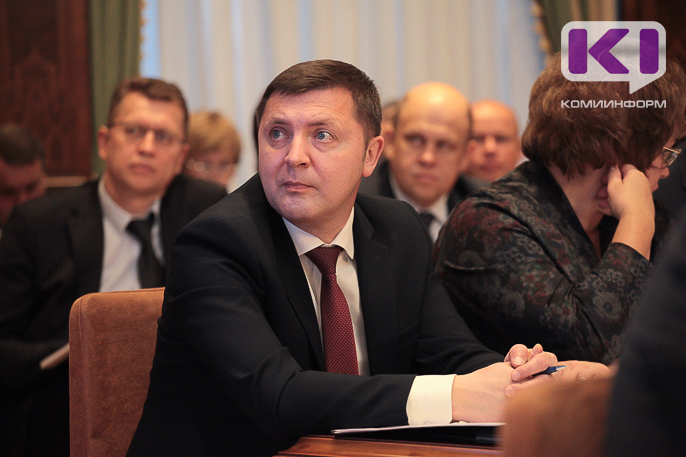 Глава Сосногорска за год заработал чуть более трех миллионов рублей