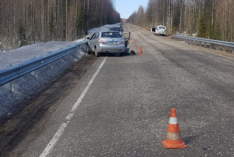 В Троицко-Печорском районе нетрезвый 20-летний водитель Lifan врезался в ограждение