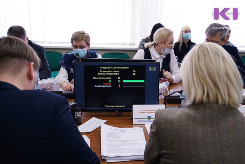 Депутаты Сыктывкара предложили увековечить память о Владимире Жириновском 