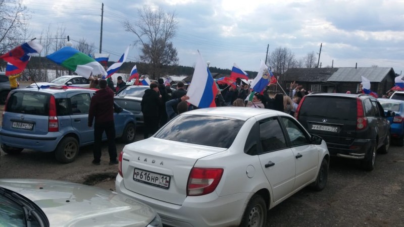 Еще в нескольких районах Коми прошли патриотические автопробеги