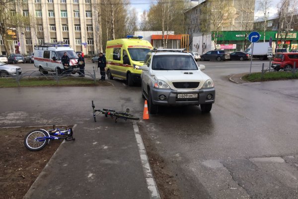 В Сыктывкаре водитель внедорожника сбил ребенка на велосипеде