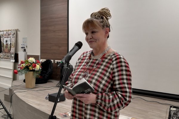 Коми поэт Нина Обрезкова стала героиней музыкально-поэтического проекта в Удмуртии