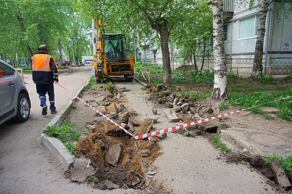 В Сыктывкаре стартовал ремонт двора по улице Карла Маркса, 180