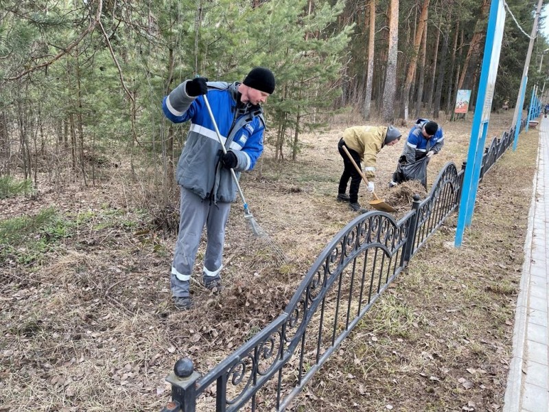 Сотрудники ООО "Газпром трансгаз Ухта" очистили территории 17 населённых пунктов