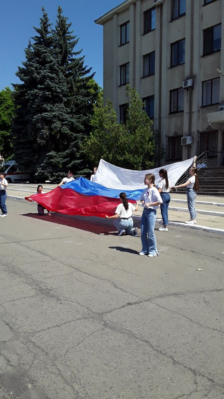 Россия восемь лет нам помогала, и сейчас старший товарищ в любую минуту  готов оказать помощь