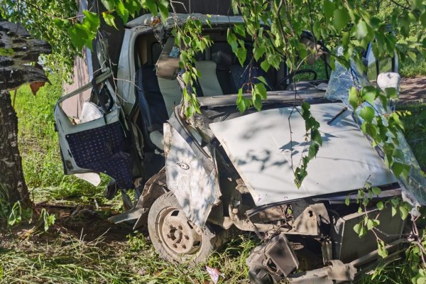 В Ухте лишенный прав водитель грузовика ГАЗ устроил ДТП с пострадавшим