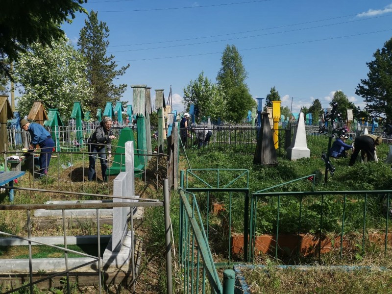 В Усть-Цилемском районе ветераны провели акцию "Чужих могил не бывает"