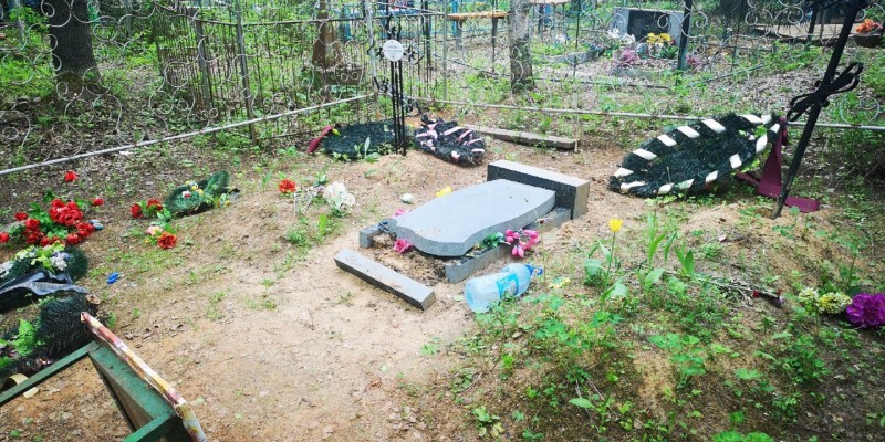 В Коми по факту надругательства над могилами возбуждено уголовное дело 