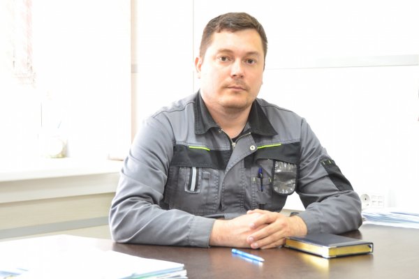 Молодой руководитель цеха на Жешартском ЛПК Роман Пешков рассказал о преимуществах работы на заводе