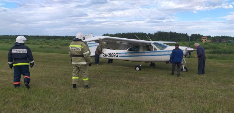 Транспортная прокуратура выясняет причины инцидента с самолетом в аэропорту Ухты 
