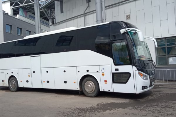 В Сыктывкаре судебный пристав арестовала автобус ХК 