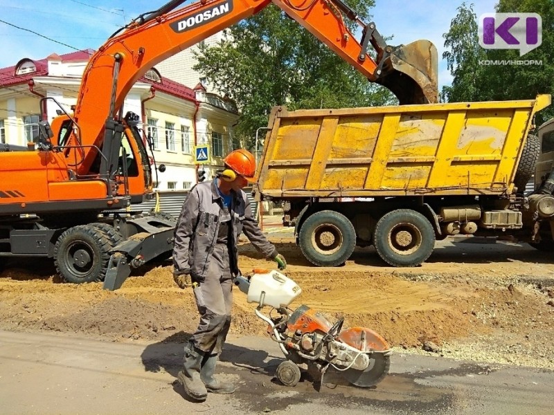 Коммунальщики Сыктывкара активно включились в ремонтную кампанию