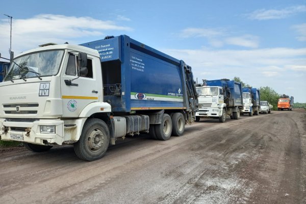 Техника Регионального оператора Севера прибыла в Инту и начала уборку контейнерных площадок