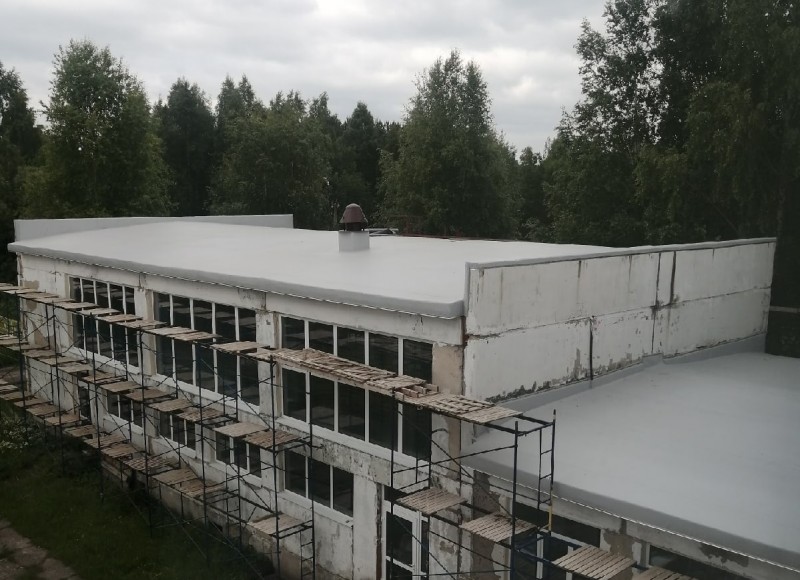 В Сыктывдине продолжается капремонт школы в Палевицах