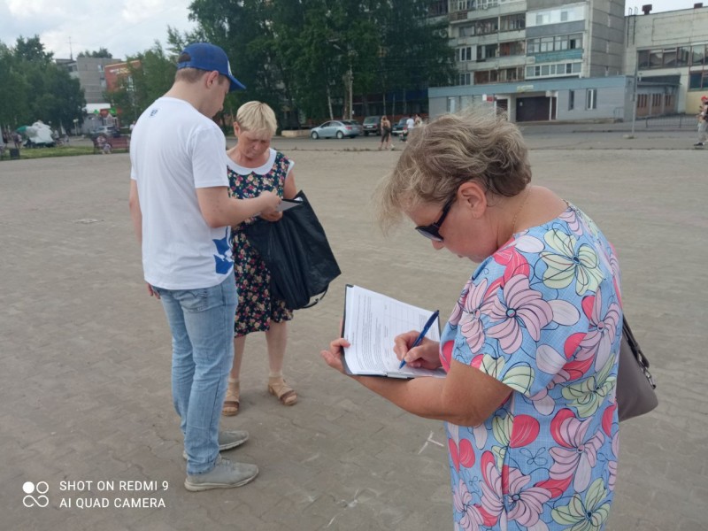 "Единая Россия" в Коми продолжает сбор подписей за защиту лесов вблизи населенных пунктов