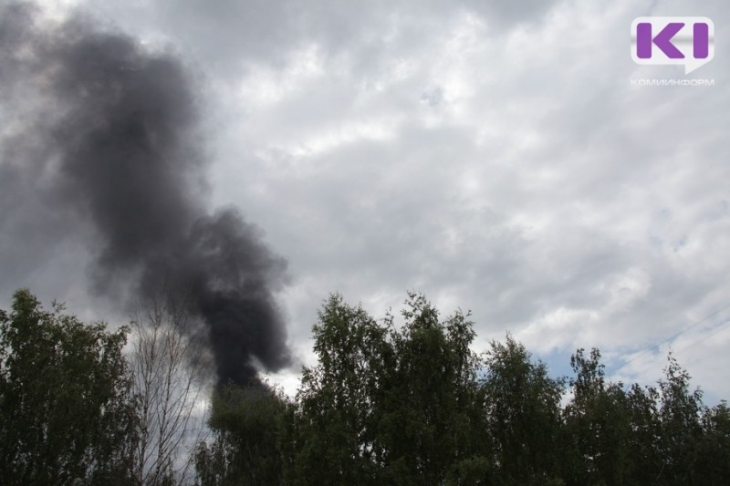 Прокуратура Коми контролирует лесные пожары вблизи населенных пунктов