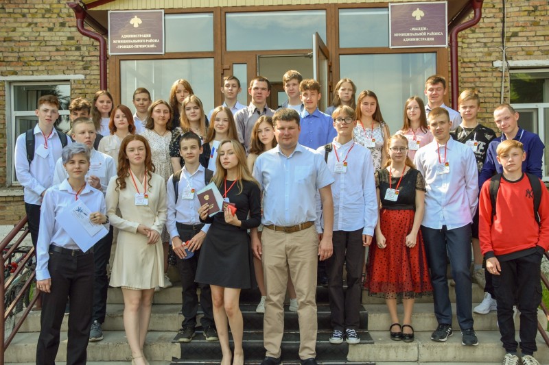 Талантливых детей Троицко-Печорского района наградили премией главы муниципалитета
