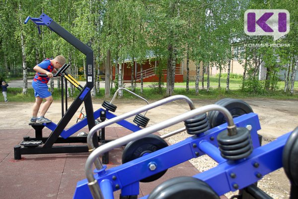В сыктывкарском поселке Верхний Чов появится новая спортивная площадка под навесом