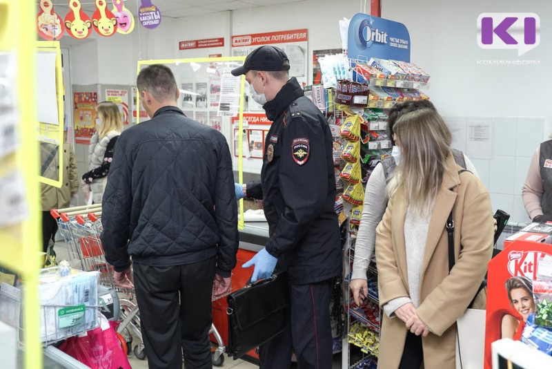 Житель Сыктывдина подозревается в попытке грабежа гипермаркета в Эжве