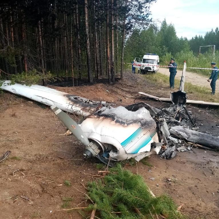 Самолет, который разбился в Ухте, перед этим совершил штатный полет без ЧП