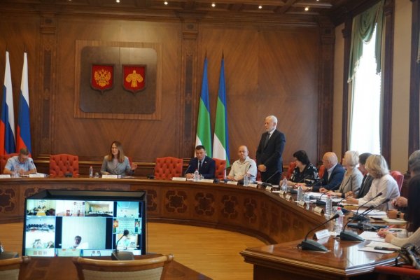 Эльмира Ахмеева представила нового министра строительства и жилищно-коммунального хозяйства Коми