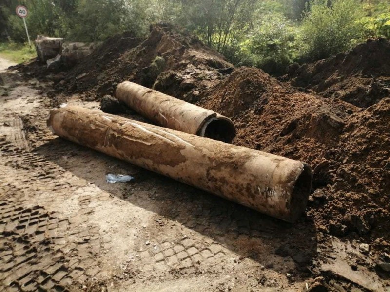 В Сыктывдине неизвестные украли демонтированные водопропускные трубы