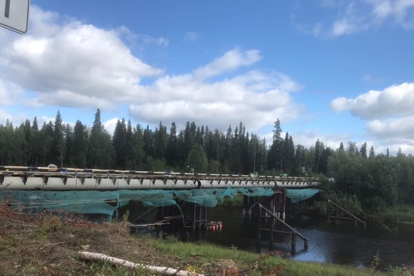 В Вуктыле продолжается ремонт моста на дороге Вуктыл-Подчерье