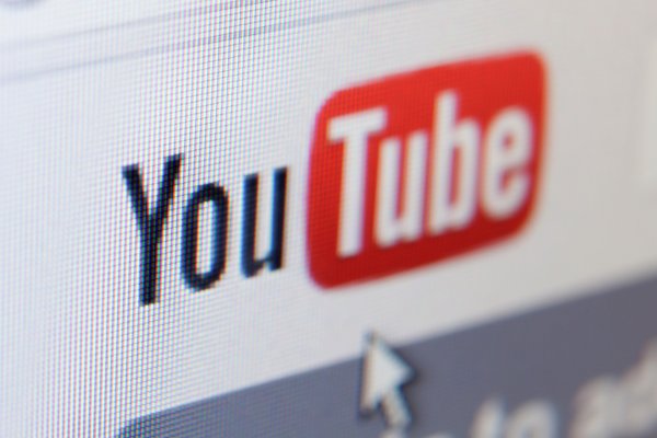 YouTube не будет удалять видео с издевательствами над животными