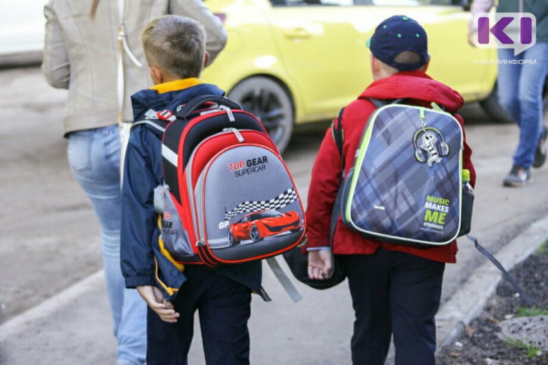 Учащимся разъяснили, как можно пользоваться телефонами в школах
